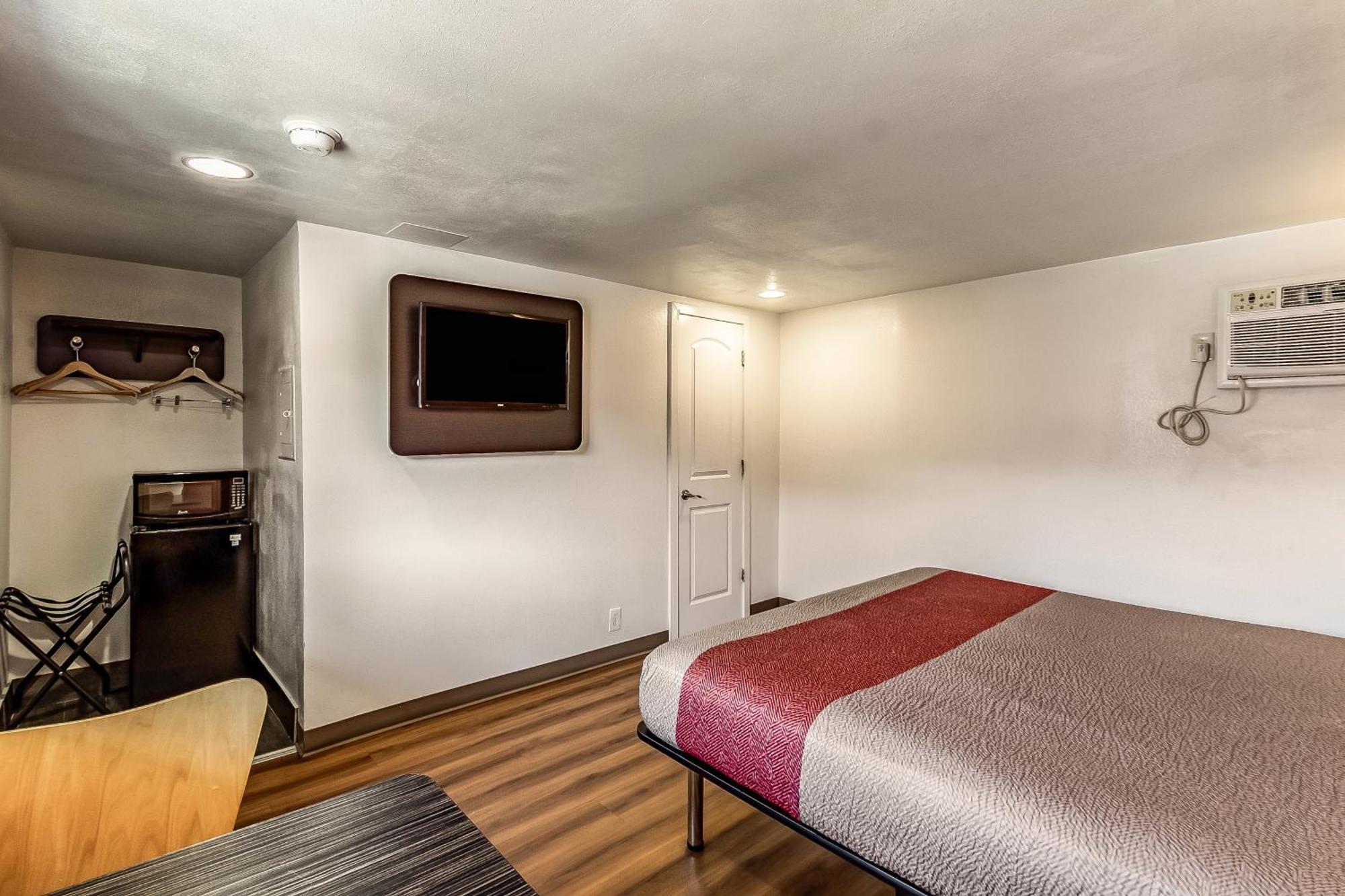 Motel 6 Elizabeth Nj Newark Liberty Intl Airport Ngoại thất bức ảnh